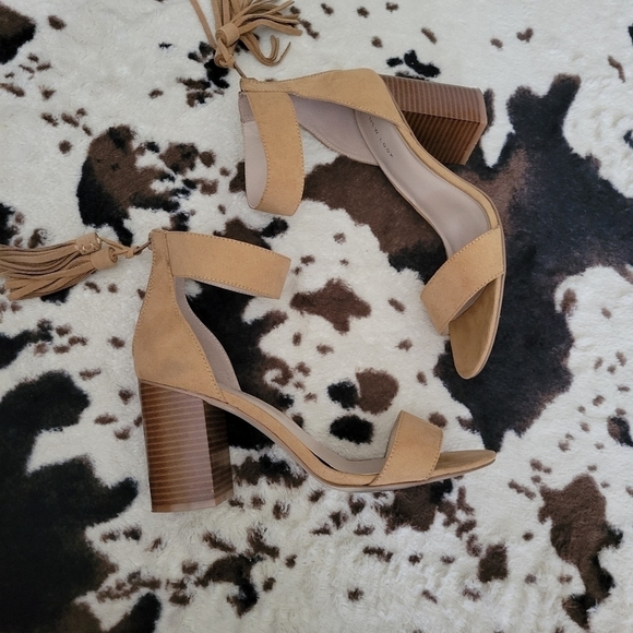 ASOS New Look Suede Tassel Block Heeled Sandals 9 - Picture 4 of 11